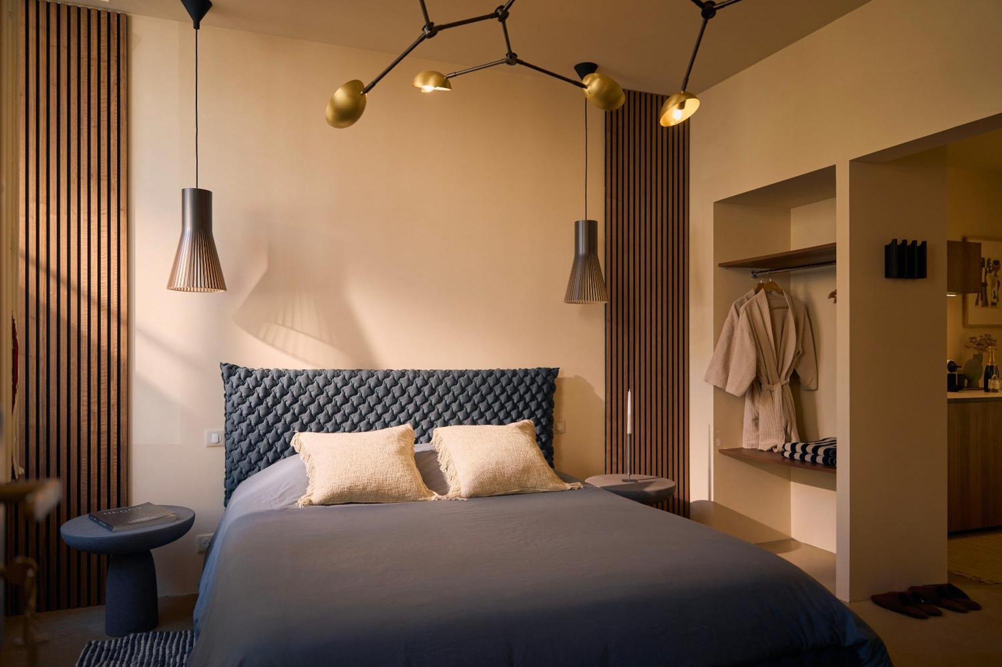 Suite Atypique - Jacuzzi Privatif En Centre Ville De Cognac Buitenkant foto